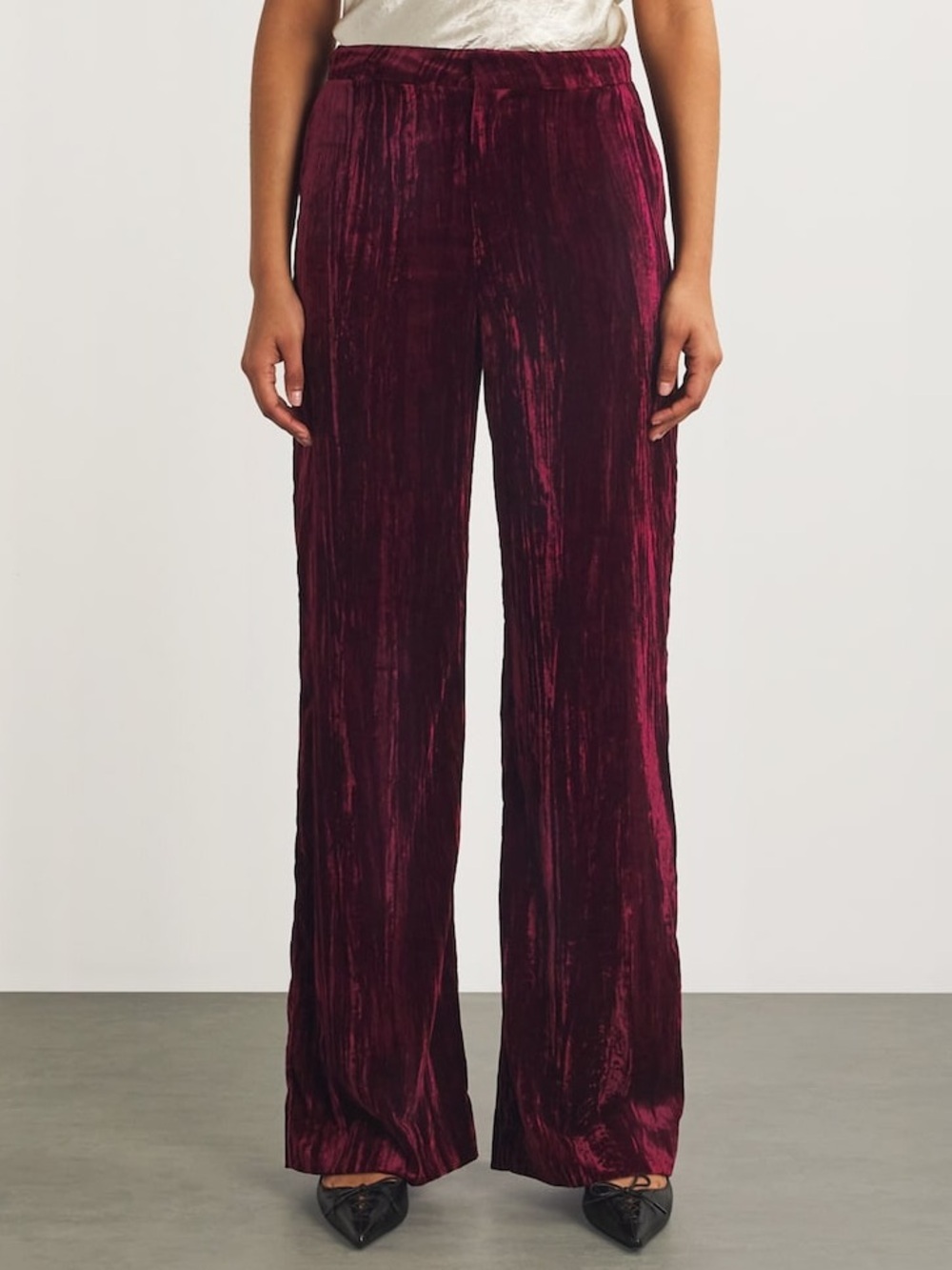 L'AGENCE Velvet Livvy Straight Trousers